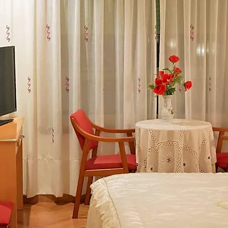 Cristal 2 Hotel 2*