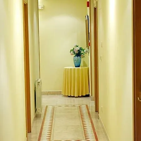 Cristal 2 Hotel 2*
